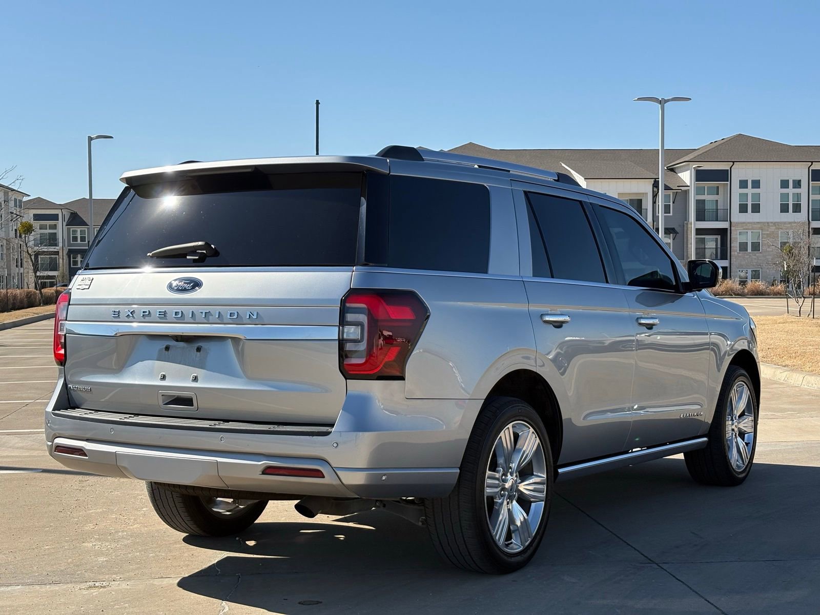 Used 2024 Ford Expedition Platinum image 7
