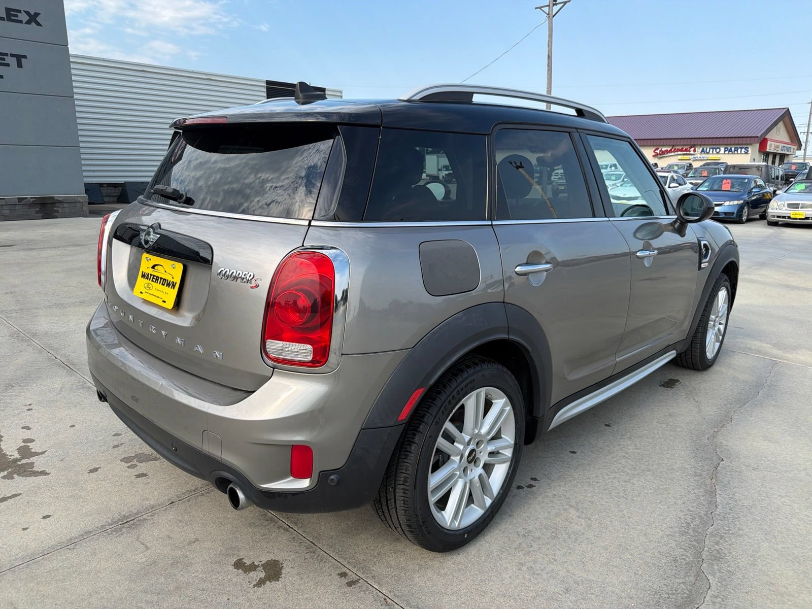 Used 2017 MINI Cooper Countryman S FWD image 8
