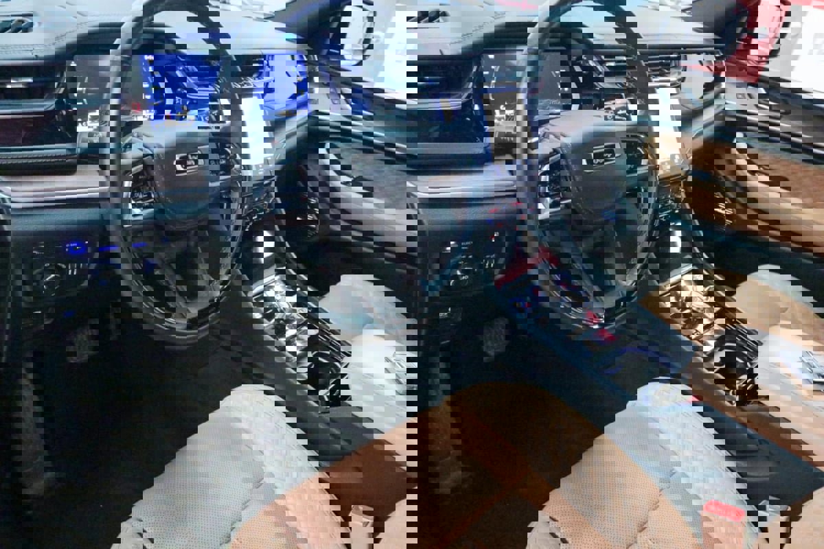 Used 2022 Jeep Grand Cherokee Summit w/ Advanced Protech Group IV image 12