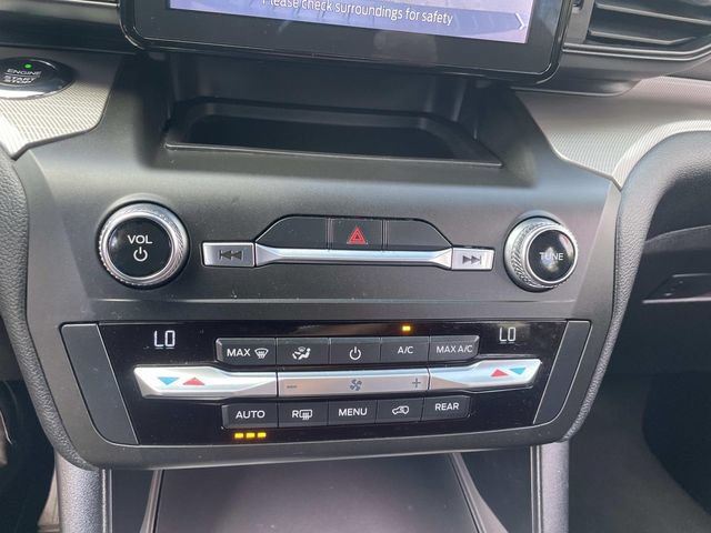 Used 2020 Ford Explorer XLT AWD/4WD image 28