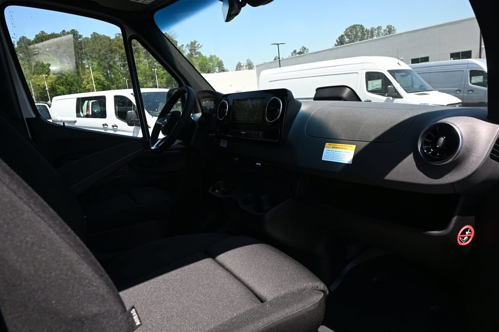 Used 2026 Mercedes-Benz Sprinter 4500 image 19