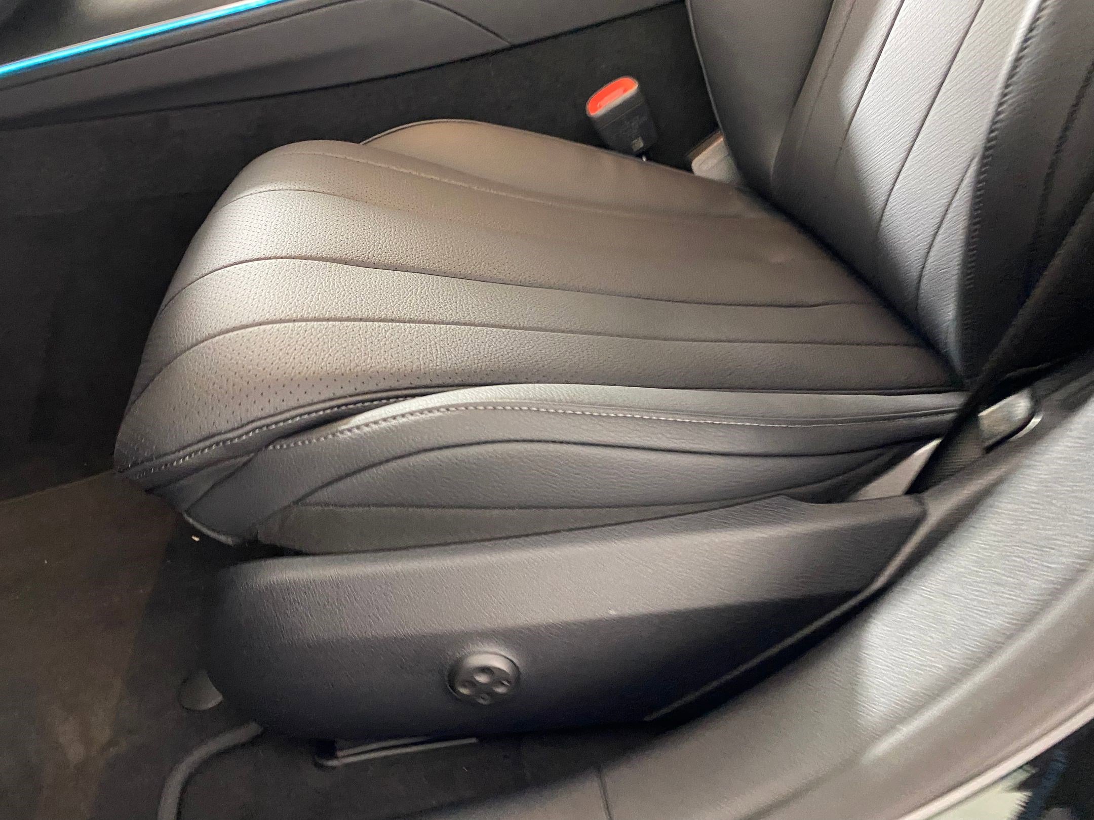 New 2026 Mercedes-Benz E 450 4MATIC Sedan image 12