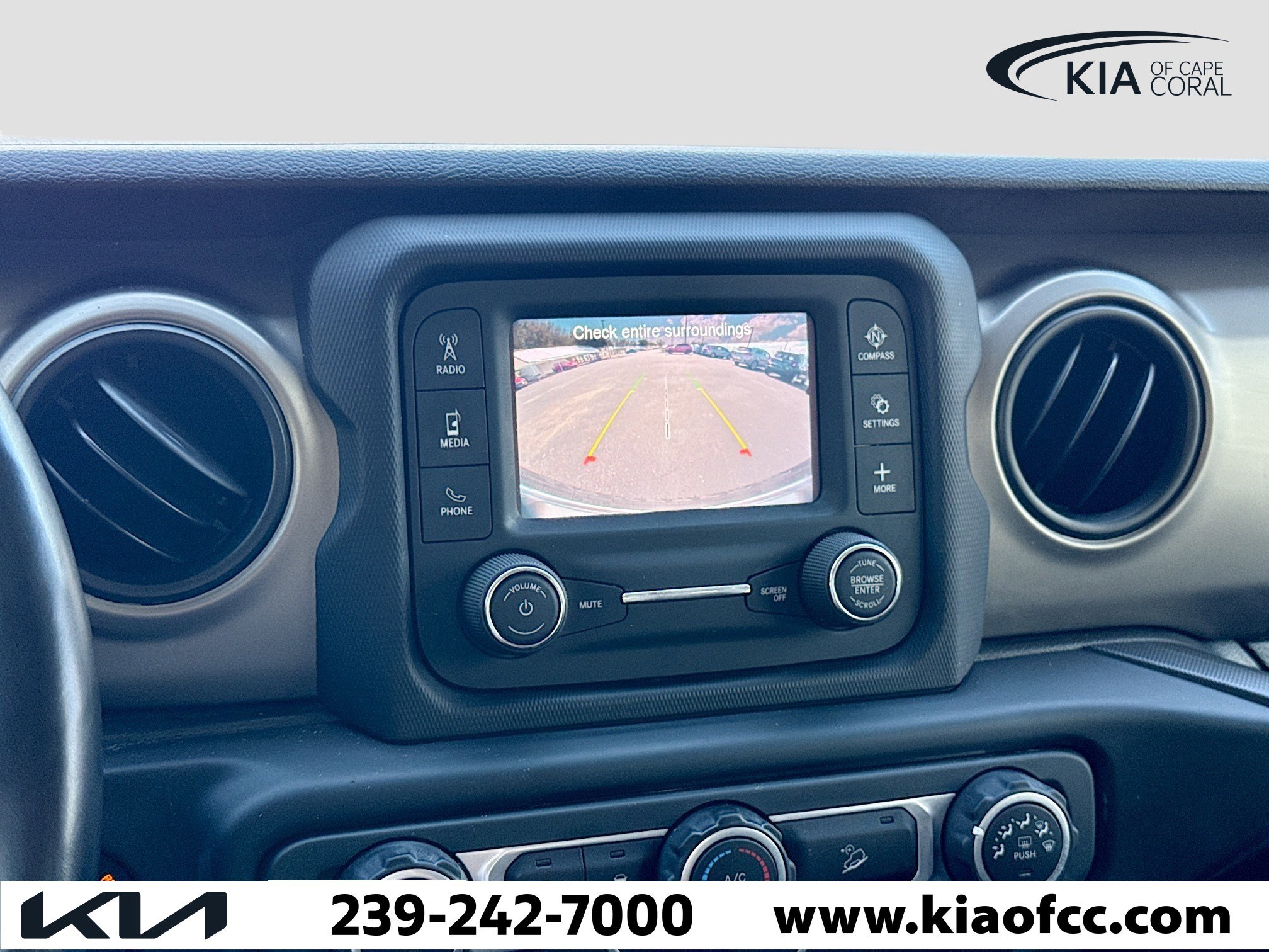 Used 2020 Jeep Wrangler Unlimited Sport image 28