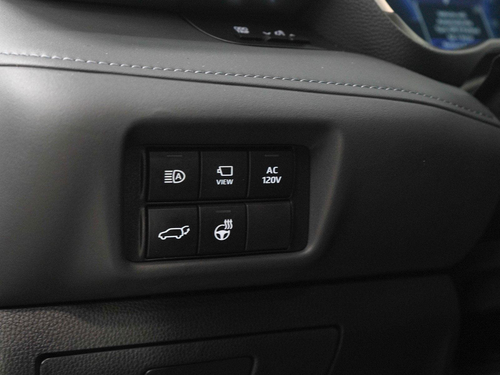 Used 2024 Toyota Highlander Limited AWD/4WD image 27