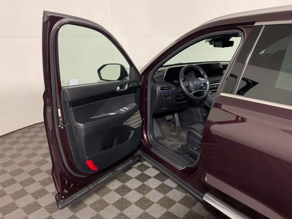 Used 2024 Hyundai Palisade Calligraphy image 18