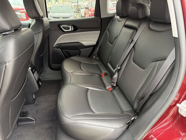 Used 2022 Jeep Compass Limited image 23