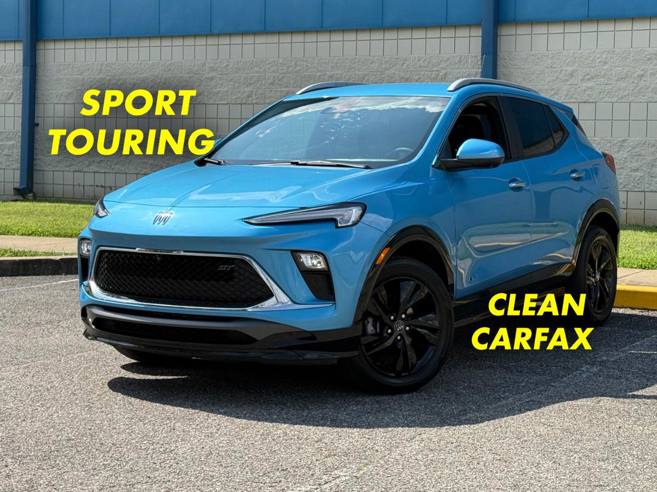 Used 2025 Buick Encore GX Sport Touring w/ Advanced Technology Package AWD/4WD image 1