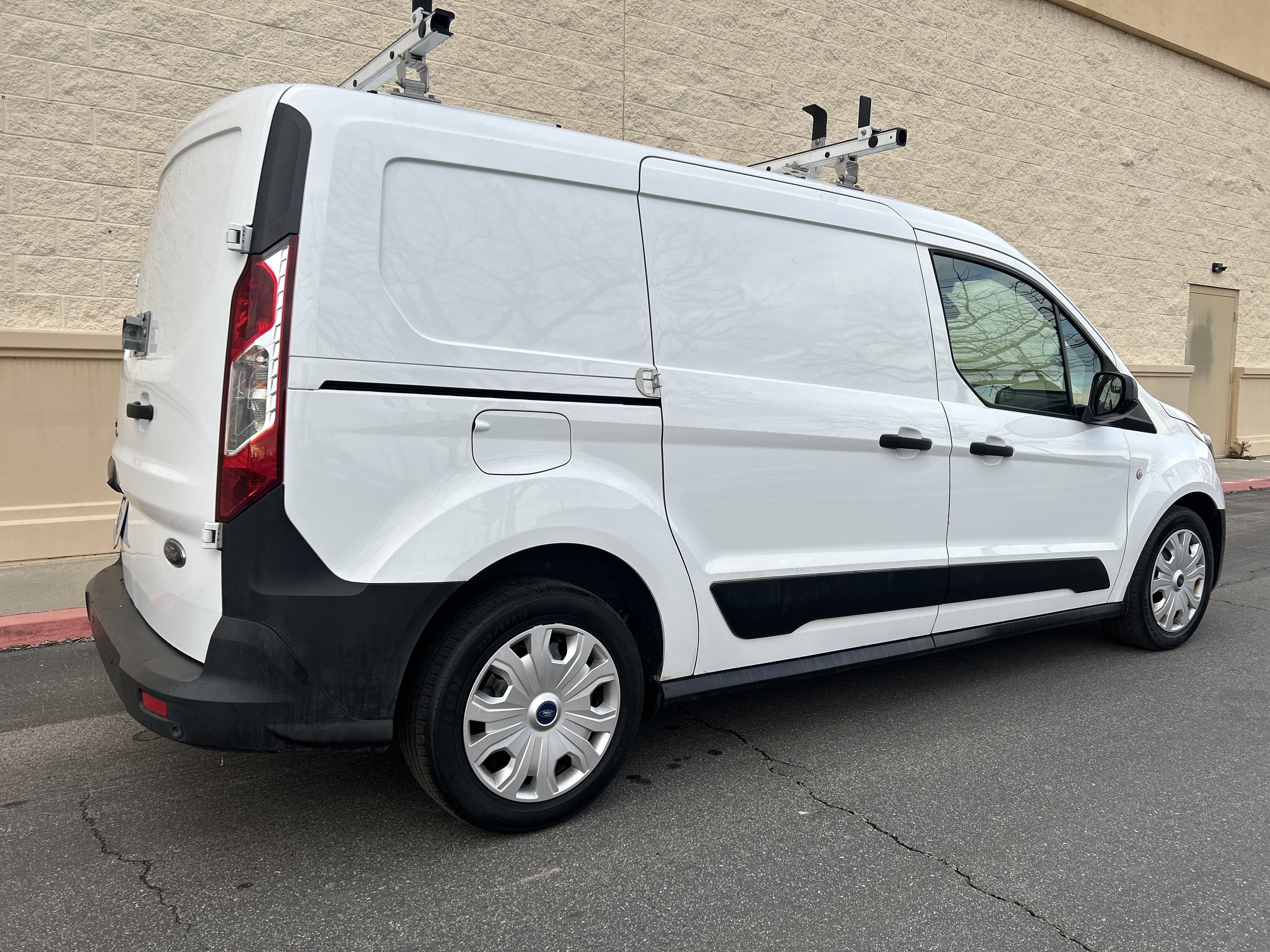 Used 2022 Ford Transit Connect XL image 8