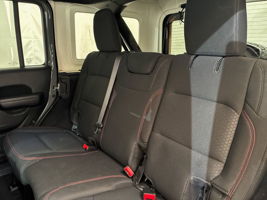 Used 2021 Jeep Wrangler Unlimited Rubicon AWD/4WD image 11