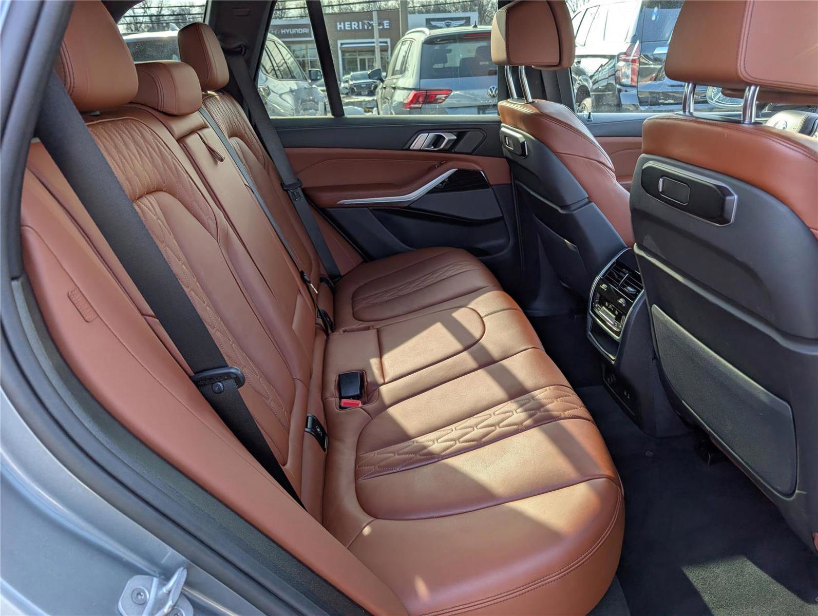 Used 2025 BMW X5 xDrive50e image 13