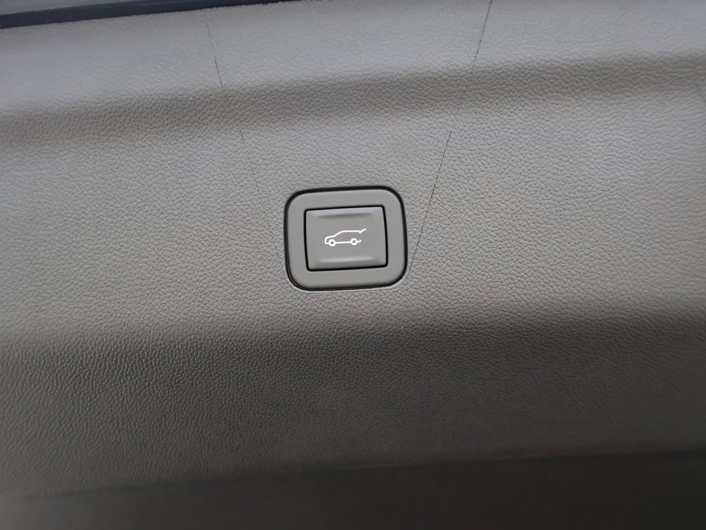 New 2025 Chevrolet Tahoe Premier w/ Sun And Tow Package image 30