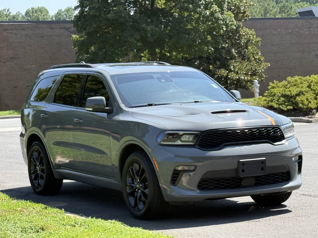 Used 2022 Dodge Durango R/T w/ Hemi Orange Plus Package RWD image 3