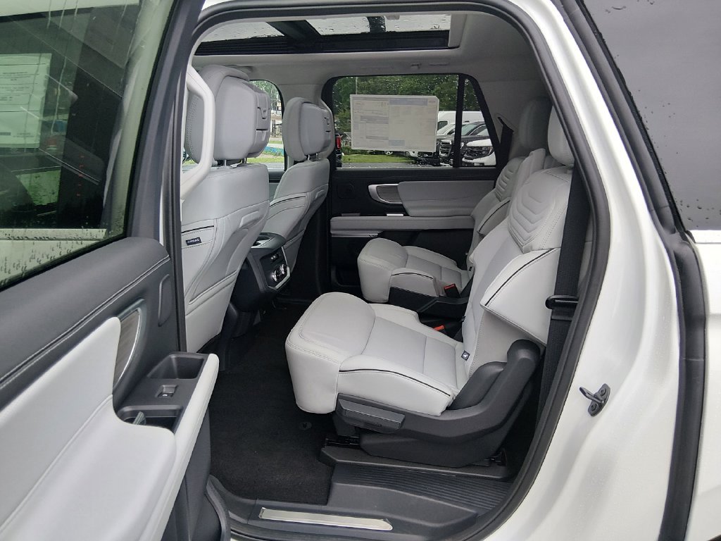 New 2027 Ford Expedition Max Platinum w/ Platinum Ultimate Package AWD/4WD image 15