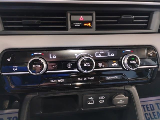 New 2025 Honda Pilot Touring image 39