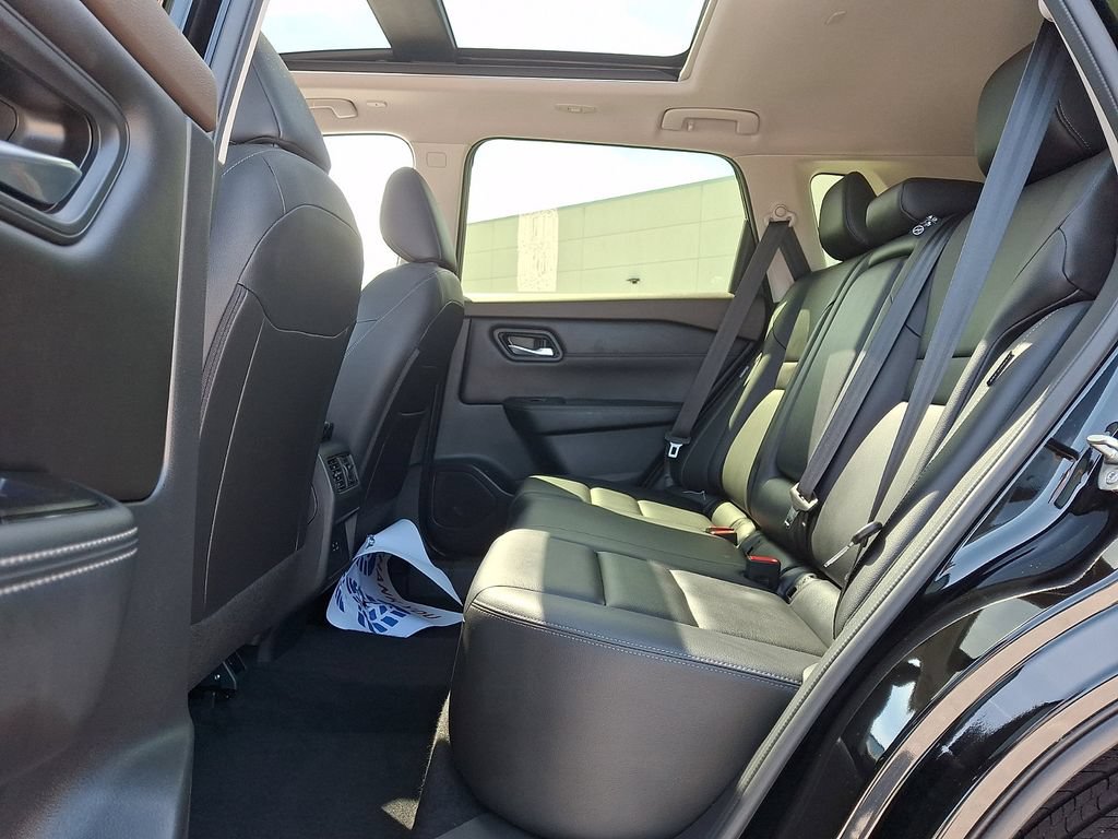 Used 2023 Nissan Rogue SL AWD/4WD image 10