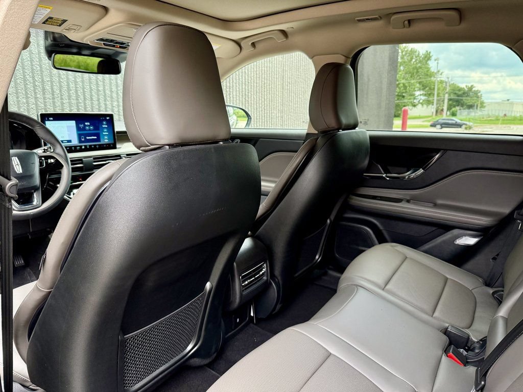 New 2025 Lincoln Corsair Grand Touring AWD/4WD image 12