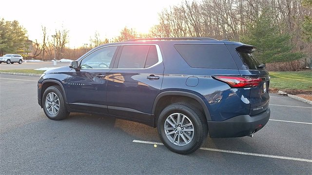Used 2023 Chevrolet Traverse LT image 6
