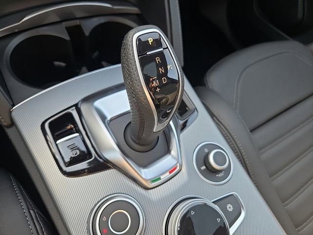 New 2026 Alfa Romeo Stelvio Sprint image 11