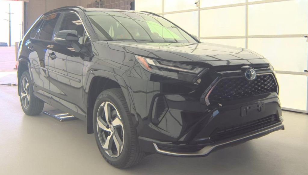 Used 2024 Toyota RAV4 SE w/ Weather & Moonroof Package AWD/4WD image 2