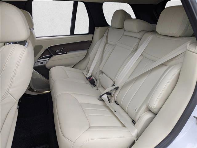 New 2026 Land Rover Range Rover SE image 16