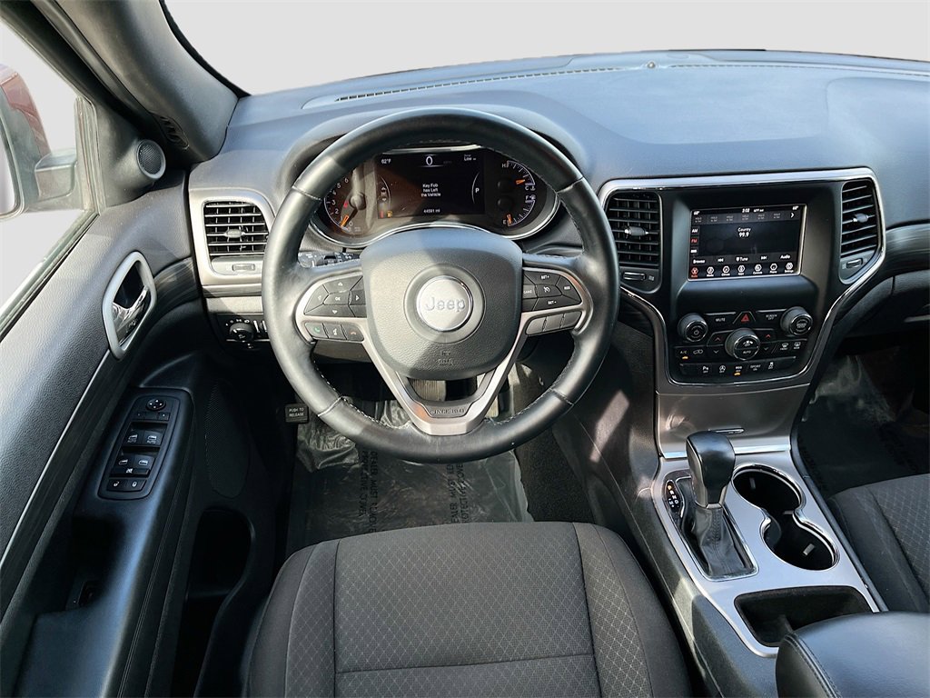 Used 2021 Jeep Grand Cherokee Laredo image 20