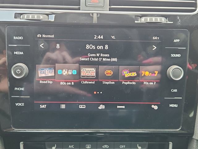 Used 2018 Volkswagen GTI SE w/ SE Leather Package image 13