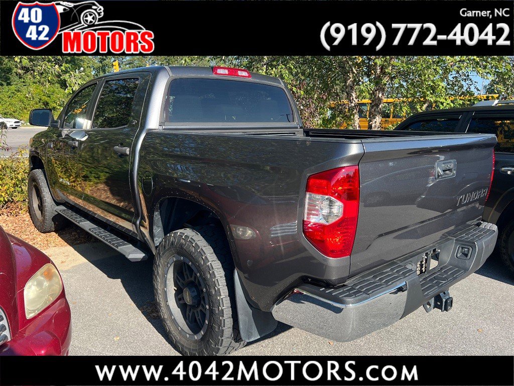 Used 2017 Toyota Tundra SR5 image 1