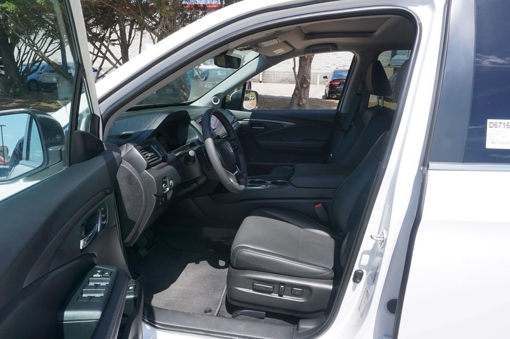 Used 2025 Honda Ridgeline RTL image 2