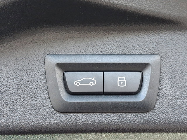 Certified 2024 BMW X5 xDrive50e w/ Executive Package image 37