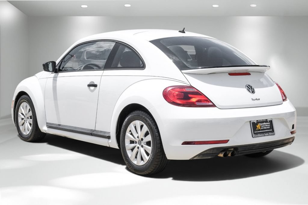 Used 2018 Volkswagen Beetle 2.0T S FWD image 8