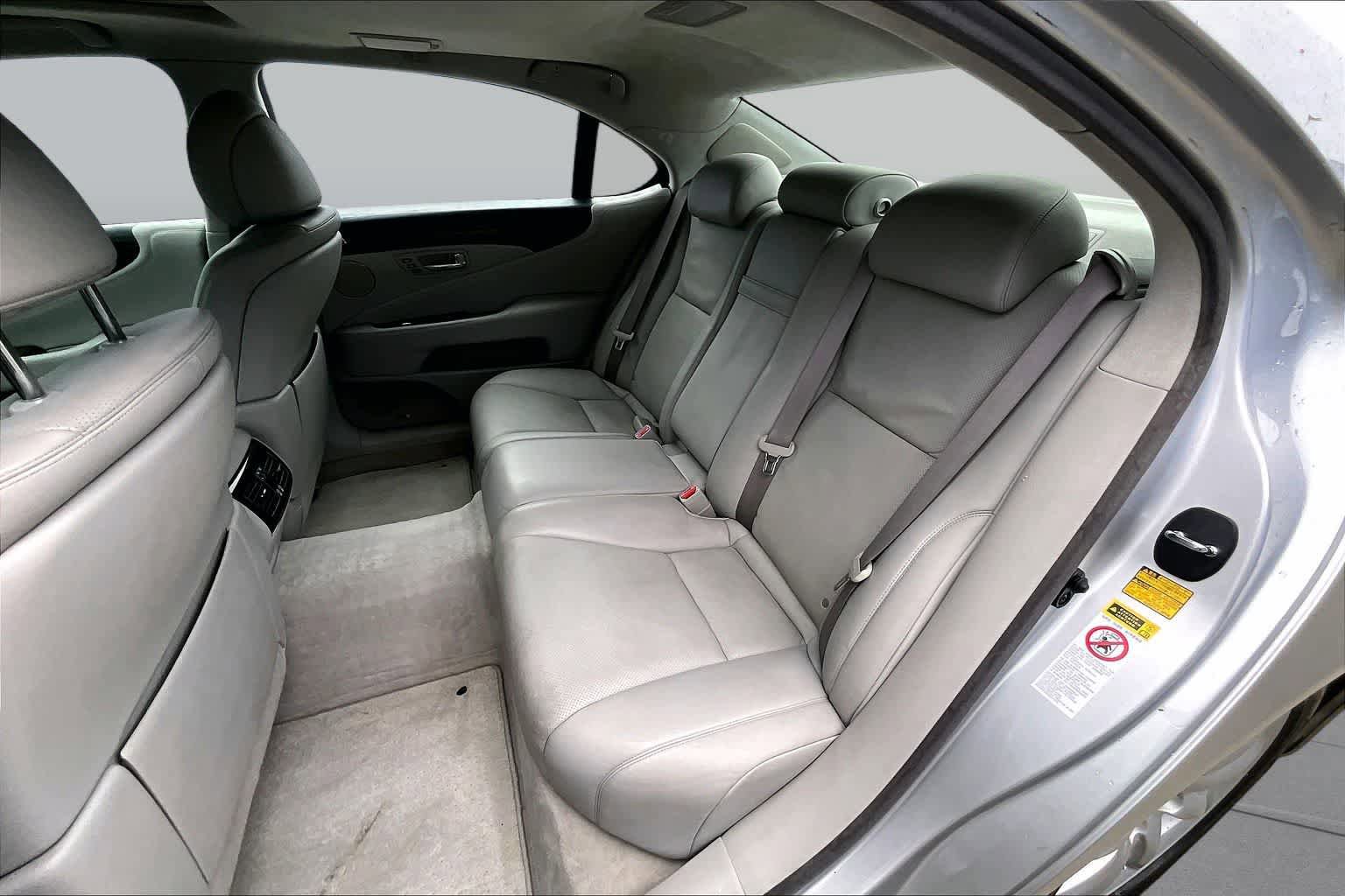 Used 2007 Lexus LS 460 L RWD image 19