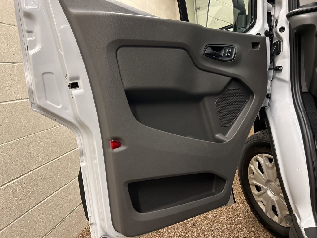 Used 2024 Ford Transit 350 XLT image 13