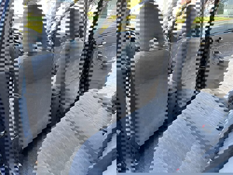 Used 2005 Honda Civic LX image 28