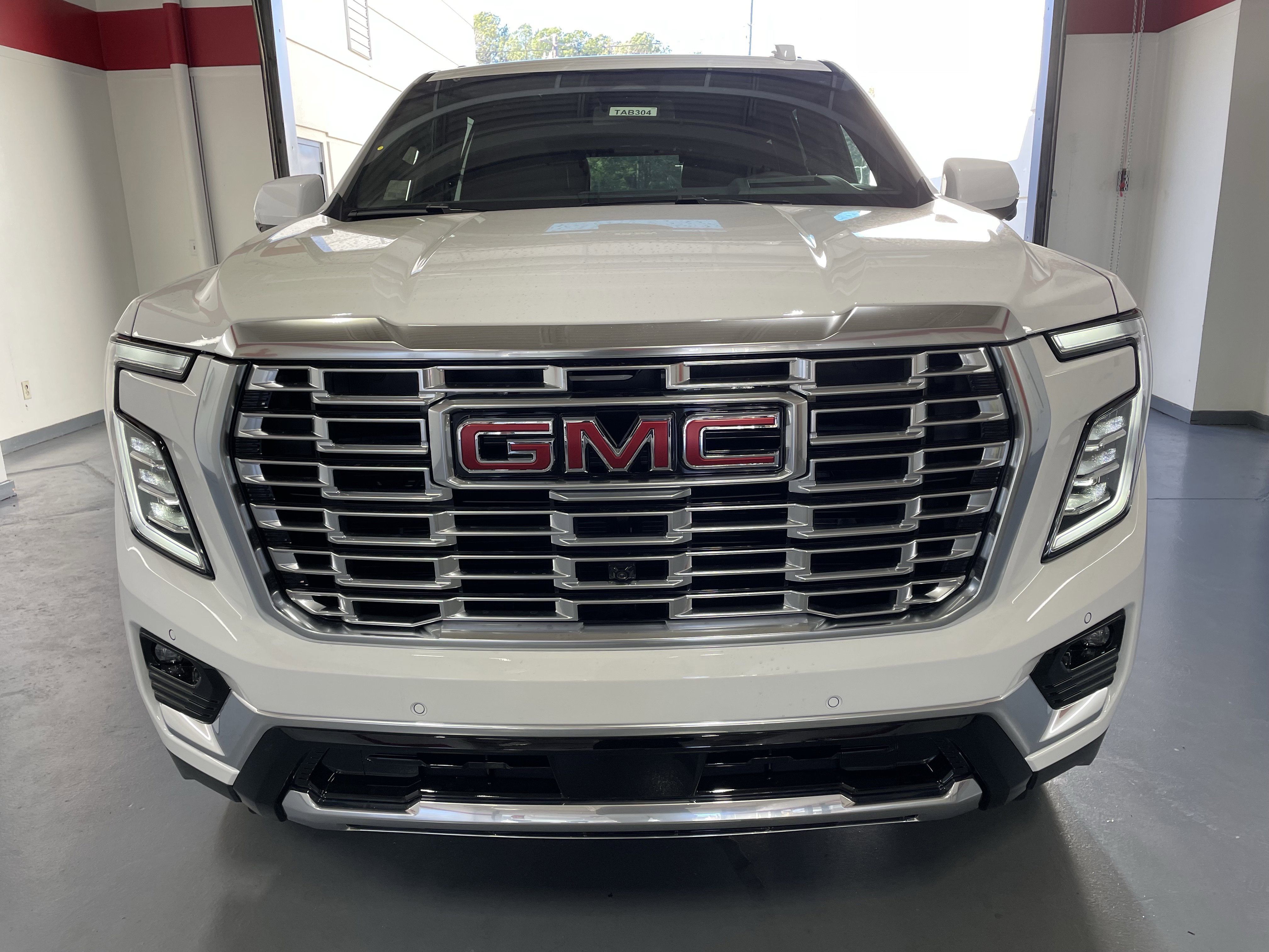 New 2026 GMC Yukon Denali w/ Sun & Power Step Package image 2
