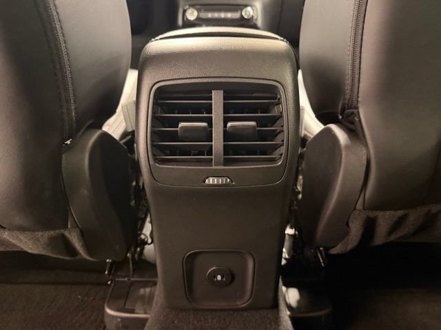Used 2025 Ford Escape Platinum AWD/4WD image 18