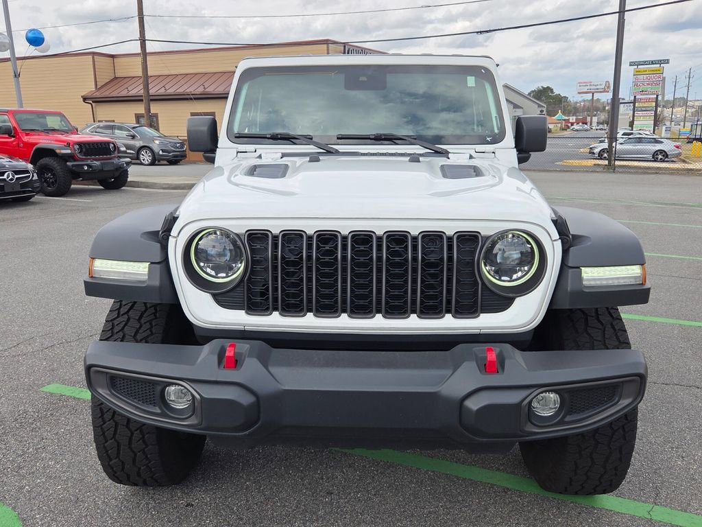 Used 2024 Jeep Wrangler Unlimited Rubicon image 2