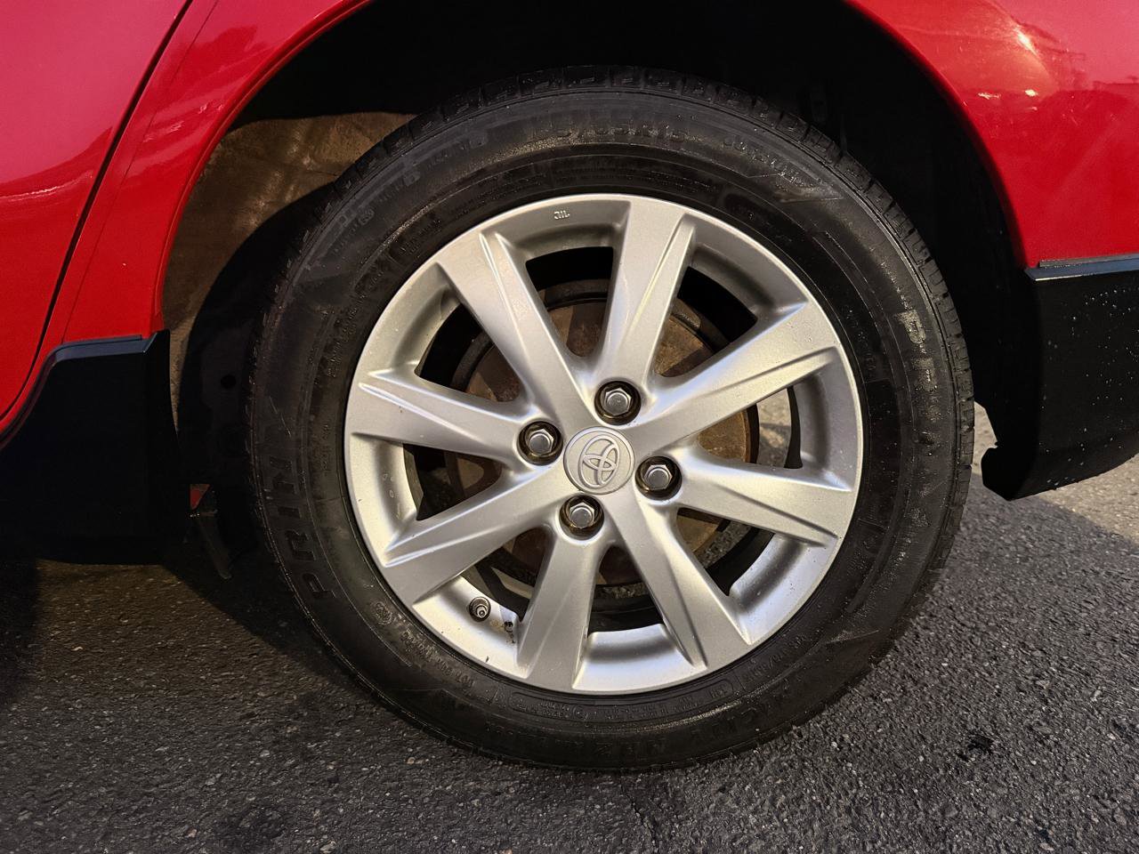 Used 2017 Toyota Prius C Two image 18