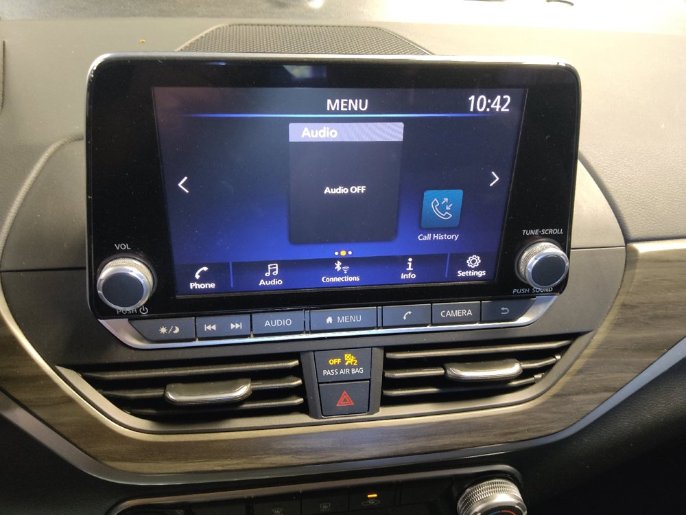 Used 2025 Nissan Altima 2.5 SV FWD image 25