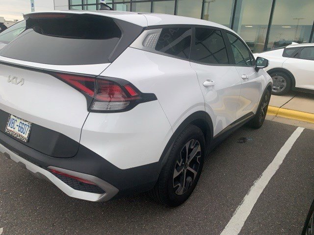 Used 2023 Kia Sportage EX image 4