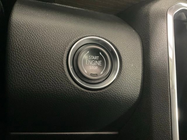 Used 2024 GMC Acadia Denali w/ Super Cruise Package image 15