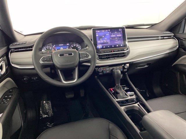 Used 2023 Jeep Compass Limited w/ Sun and Sound Group AWD/4WD image 20