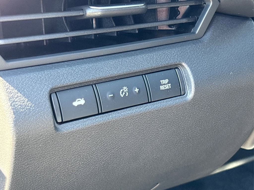 New 2025 Nissan Altima 2.5 SR image 32