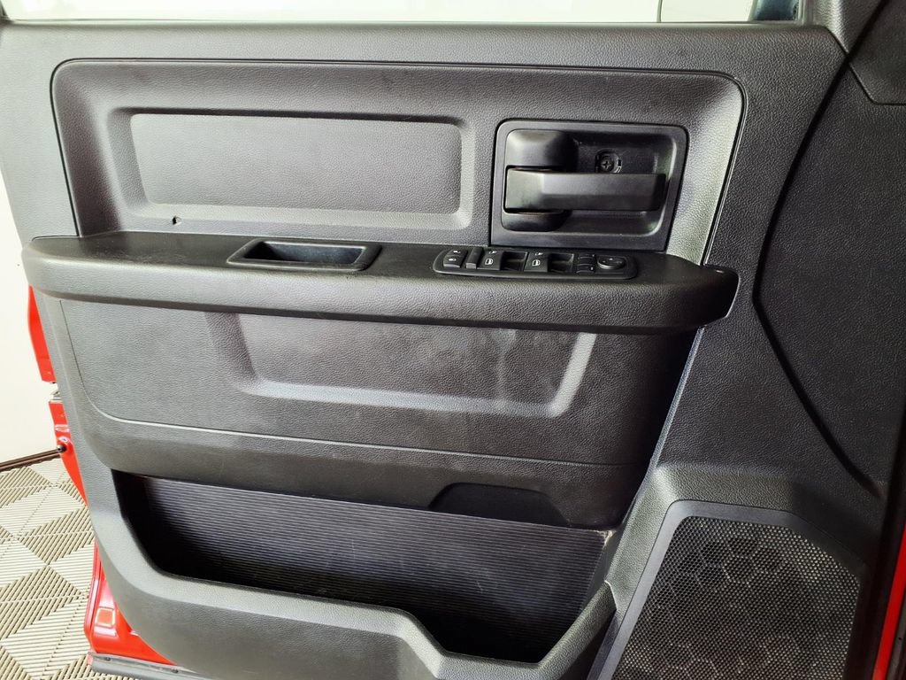 Used 2014 RAM 1500 Tradesman RWD image 9