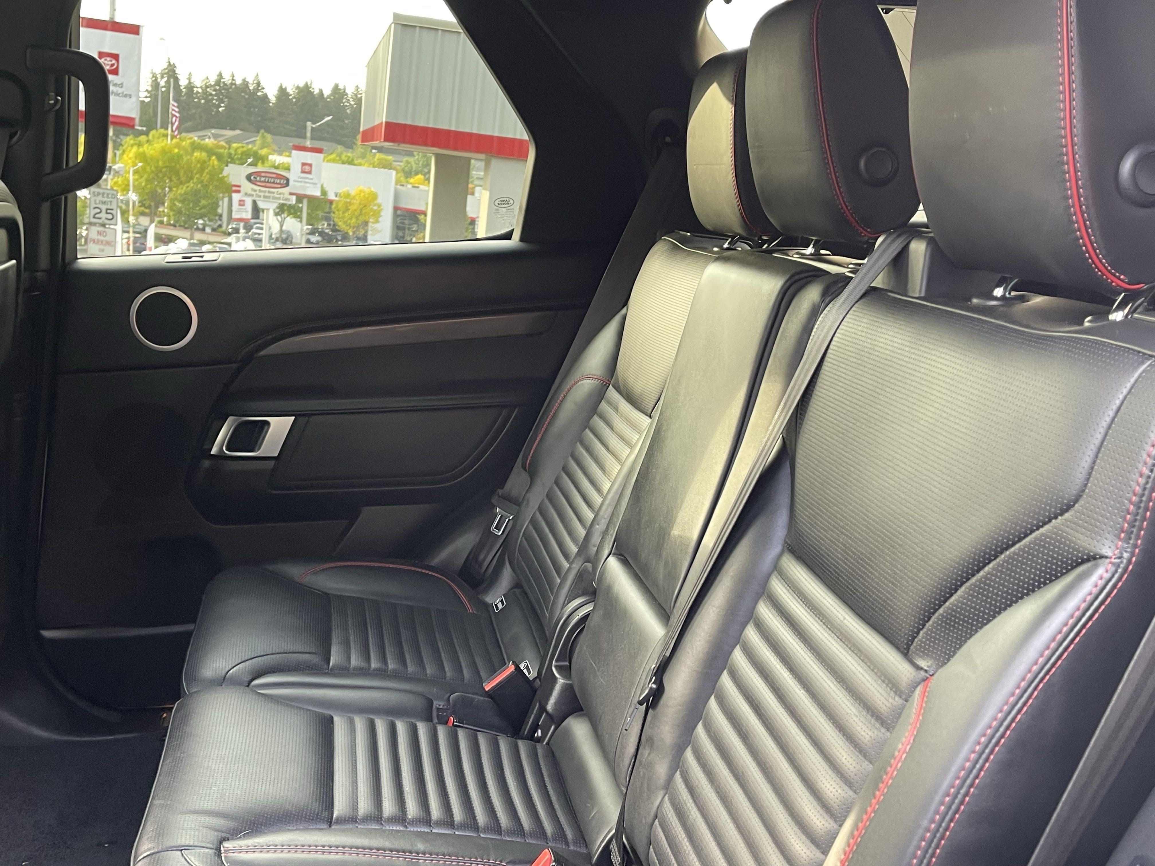 Used 2020 Land Rover Discovery HSE Luxury AWD/4WD image 14