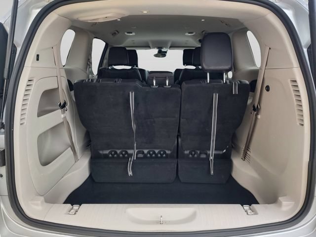 Certified 2024 Chrysler Pacifica Touring-L FWD image 30