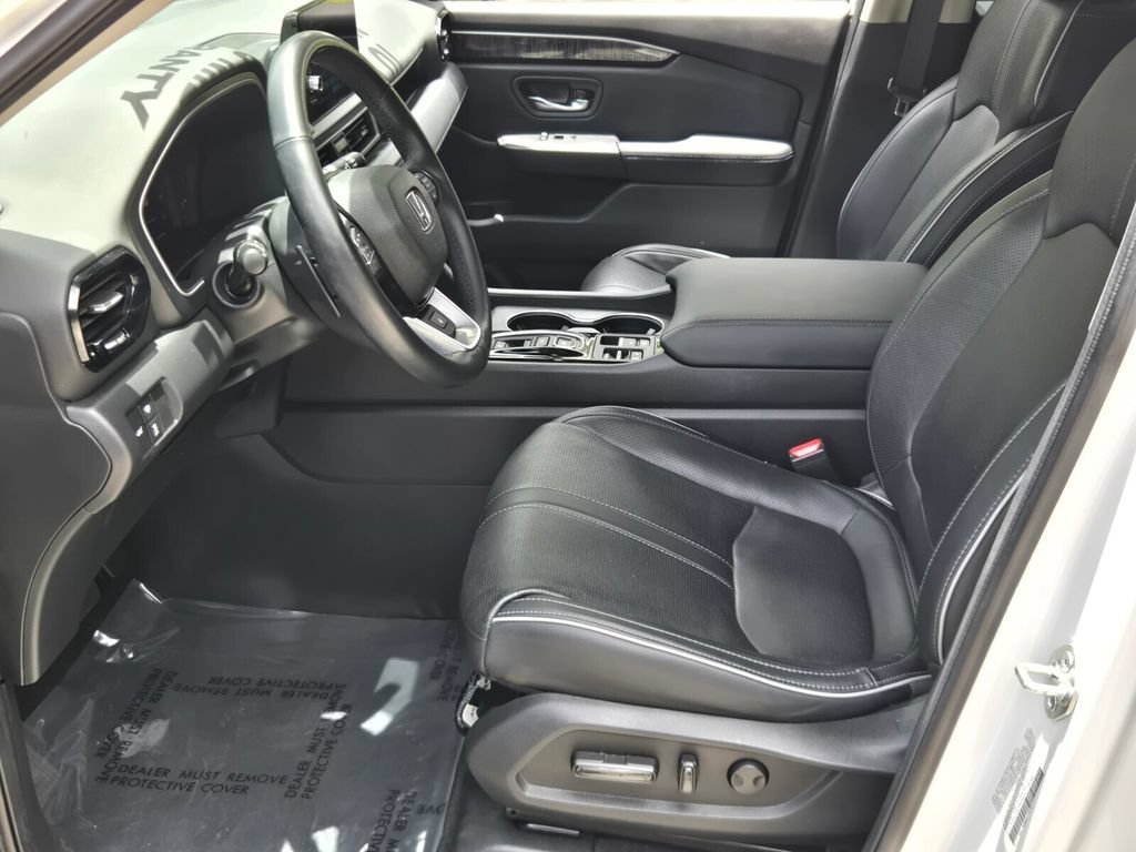 Used 2023 Honda Pilot Elite image 12