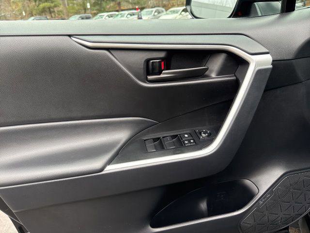 Certified 2025 Toyota RAV4 LE image 19