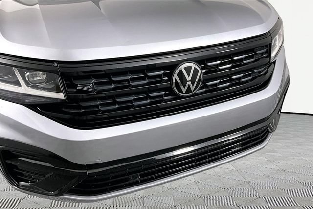 Used 2023 Volkswagen Atlas SEL R-Line AWD/4WD image 31
