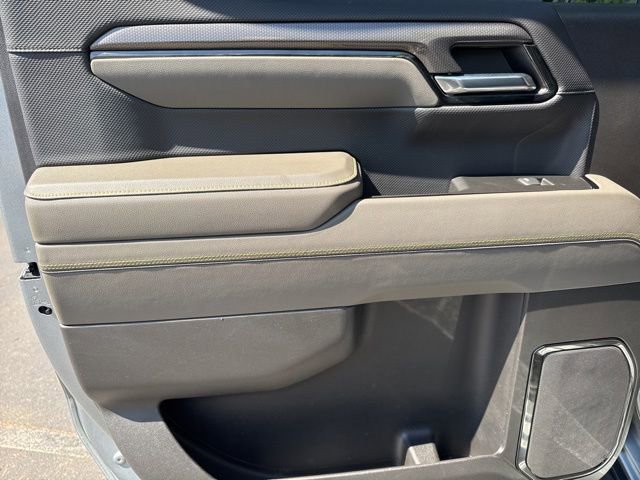 Used 2024 Chevrolet Silverado 1500 ZR2 w/ Technology Package image 27