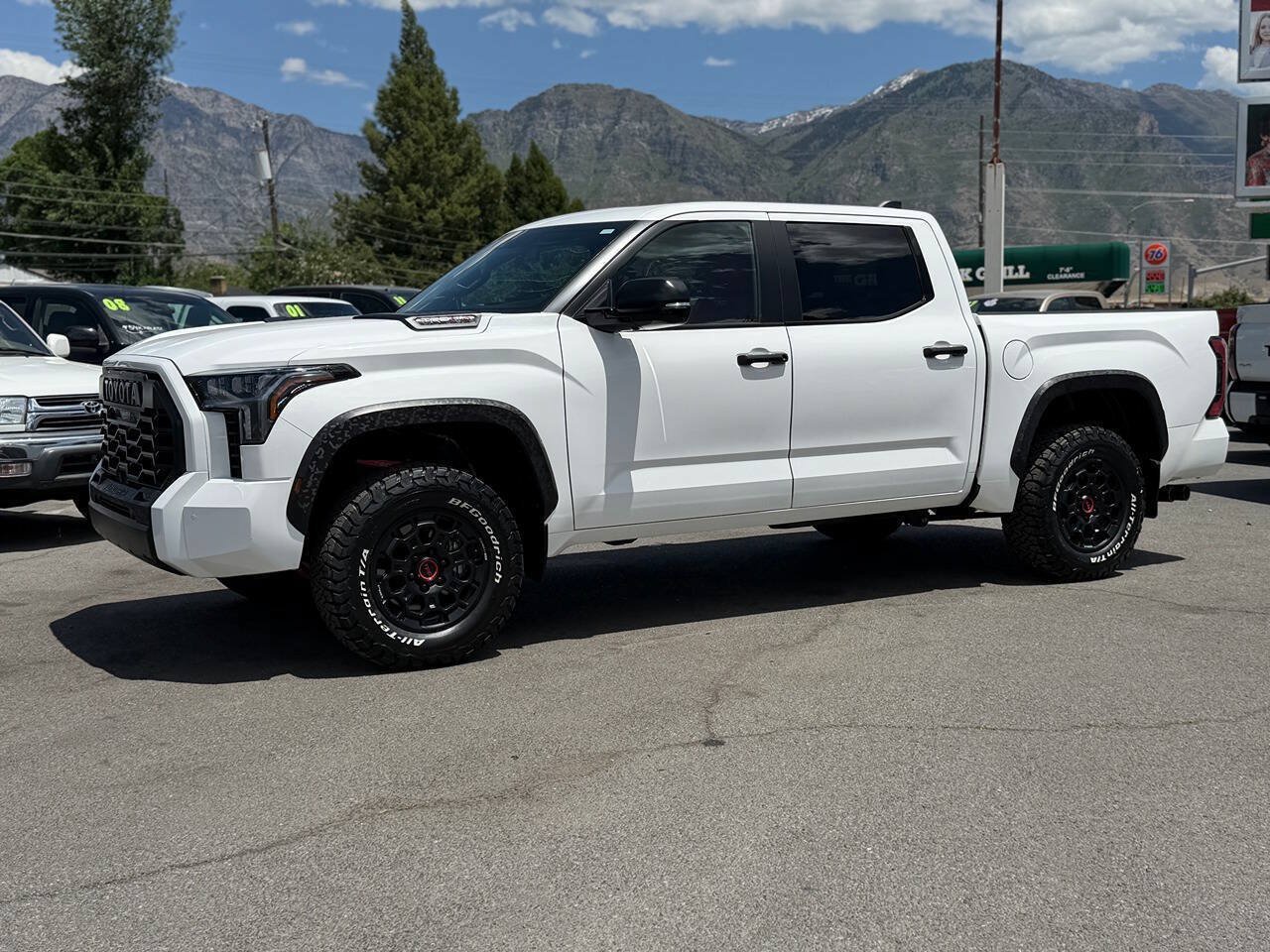 Used 2025 Toyota Tundra TRD Pro w/ Tow Tech Package AWD/4WD image 2